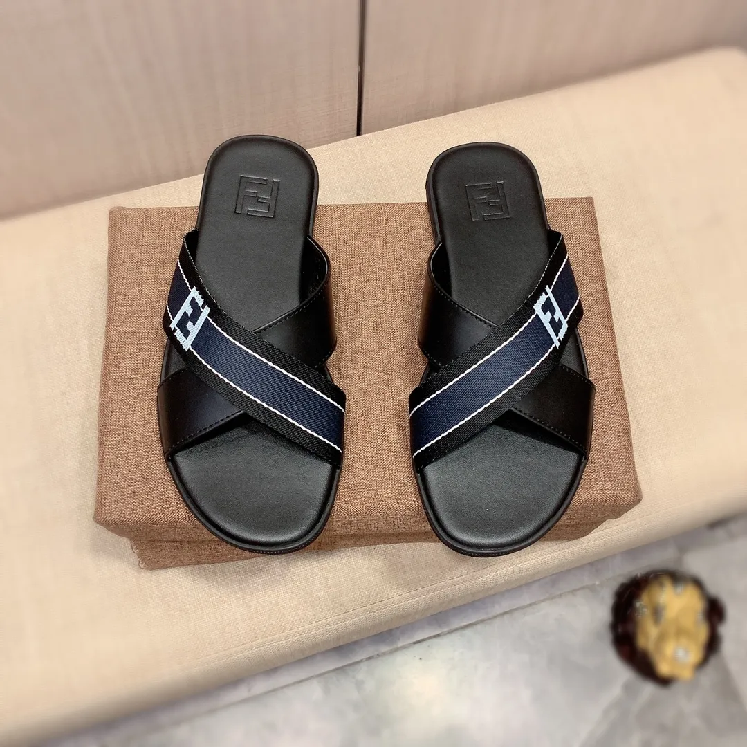 Slippers: New model: Factory price: 220💰💰🎩🎩🔥🔥《 Fendi FENDI* 》Series of slippers top purchasing agent 🔍🔍Men's 2022 counters are on sale simultaneously, original imported cowhide from Italy, exquisite workmanship,), sole: (super comfortable) original sole provided by the original factory, ⚠️ The exclusive double-layer movable molded bottom is super comfortable⚠️, the real thing is more beautiful🎬The real thing is more beautiful🔍🔍original order quality, you can enter and leave the counter at will, the correct size is 38-44, you can order 45. Long-term availability 266